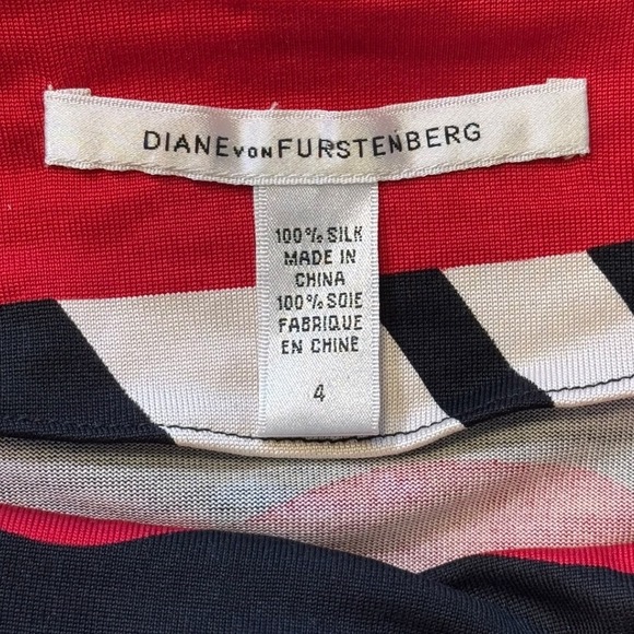 DIANE VON FURSTENBERG Women's Size 4 Silk Abstract Mini Dress Boat Neck Red Pink - Picture 8 of 10